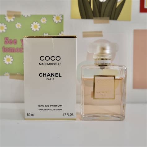 why does coco chanel smell terrible|is coco mademoiselle worth it.